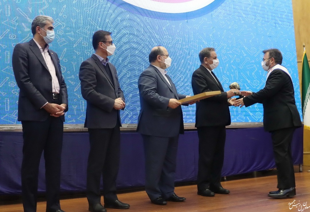 انتخاب دکتر گل پور به عنوان کارآفرین برتر ملی - 1399